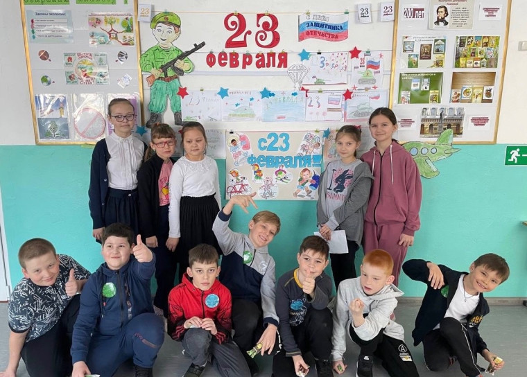 С наступающим 23 февраля!.